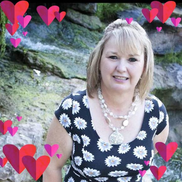 Meet your Posher, Tammy - Picture 1 of 1